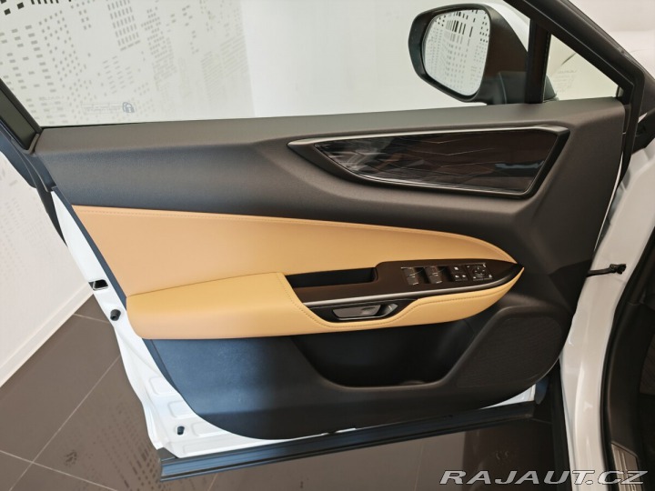 Lexus Ostatní modely NX 450h plus 450h+ Executive TOP 2025