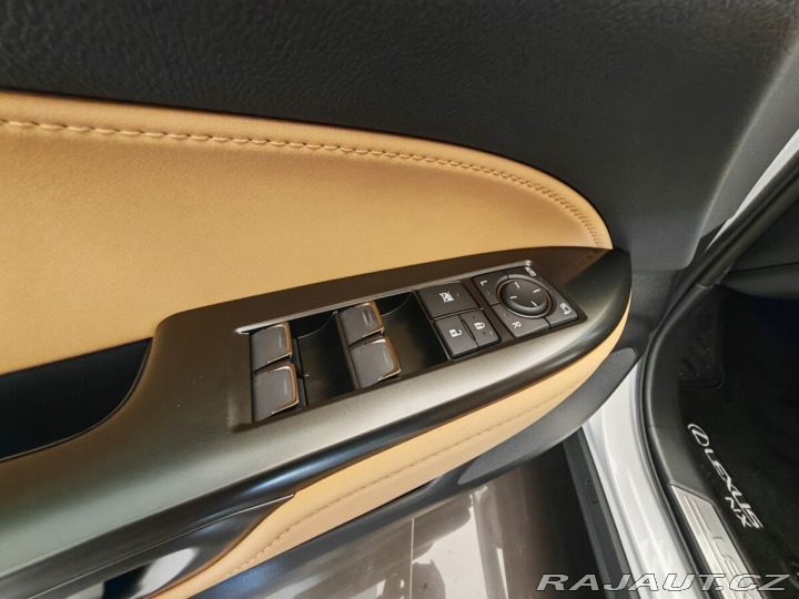 Lexus Ostatní modely NX 450h plus 450h+ Executive TOP 2025