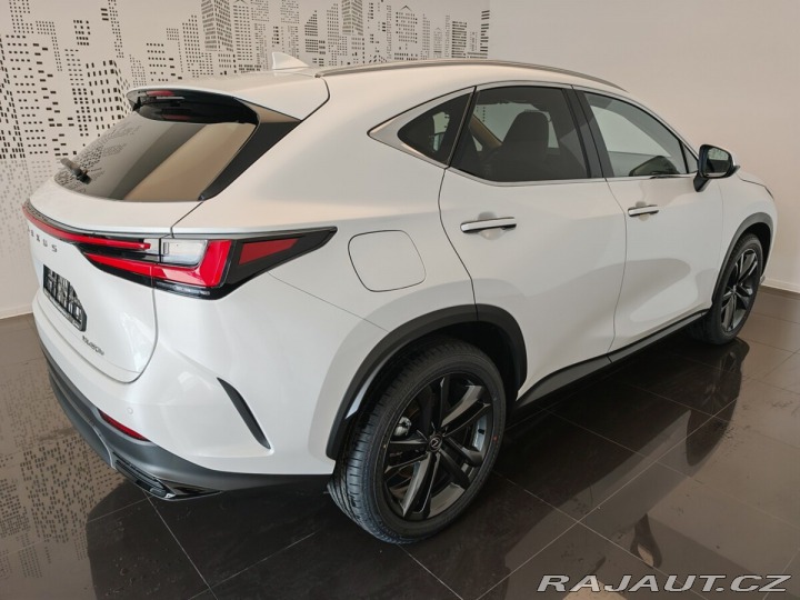 Lexus Ostatní modely NX 450h plus 450h+ Executive TOP 2025
