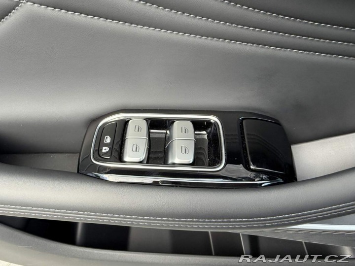 Omoda 9 Premium 1.5t GDI SHS AWD 2026