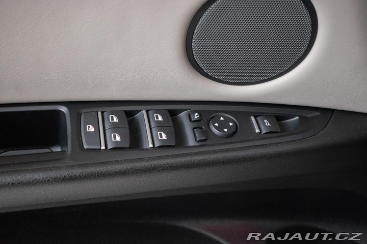 BMW X5 xDrive30d REZERVACE 2017