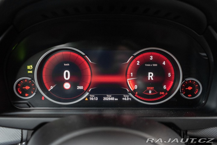 BMW X5 xDrive30d REZERVACE 2017