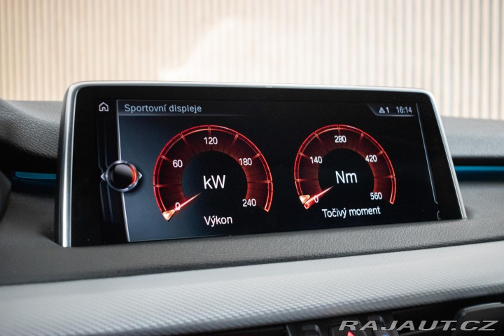 BMW X5 xDrive30d REZERVACE 2017