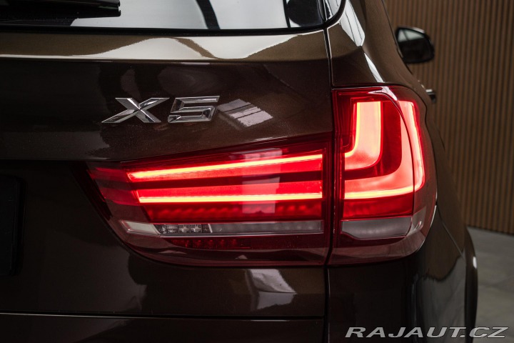 BMW X5 xDrive30d REZERVACE 2017