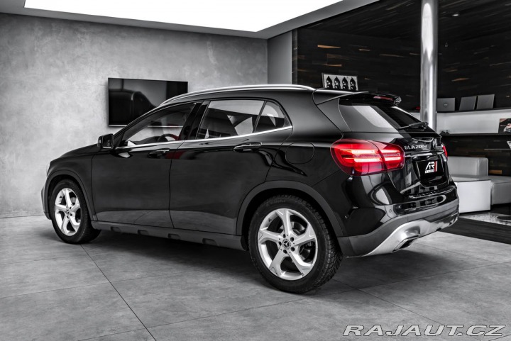 Mercedes-Benz GLA 4Matic 2018