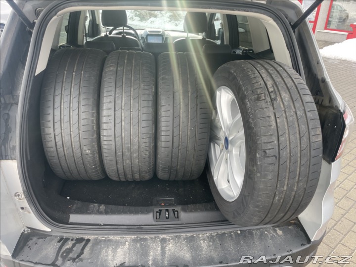 Ford Kuga 1,5 EcoBoost 110kw Tažné 2017