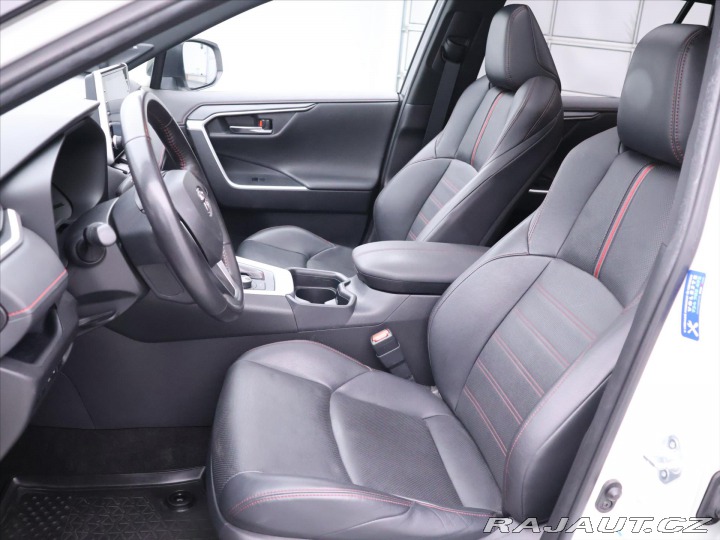 Toyota RAV4 2,5 Plug-In 136kW 4WD CZ 2021