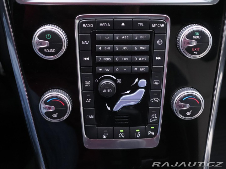 Volvo XC60 2,4 D4 140kW Aut. AWD Sum 2016