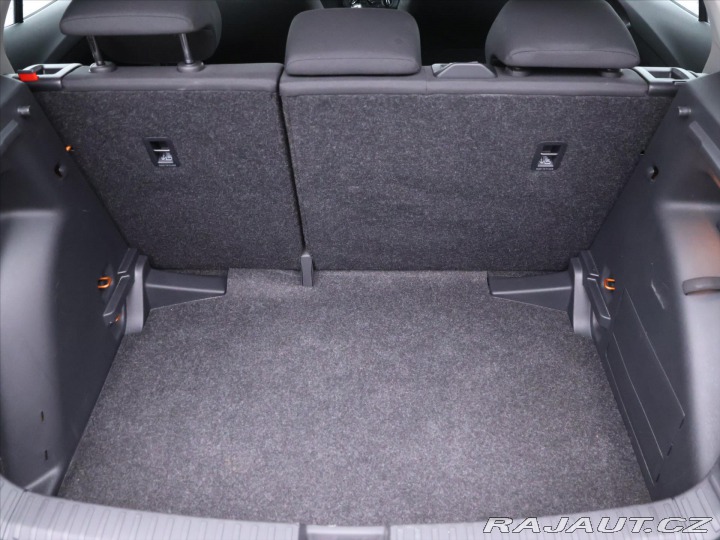 Škoda Fabia 1,0 MPI 1.Majitel LED Tem 2023