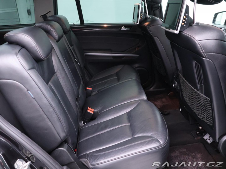 Mercedes-Benz GL 3,0 155kW 4Matic 7.míst 3 2010