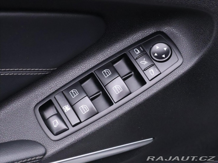 Mercedes-Benz GL 3,0 155kW 4Matic 7.míst 3 2010