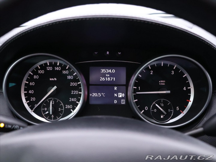 Mercedes-Benz GL 3,0 155kW 4Matic 7.míst 3 2010