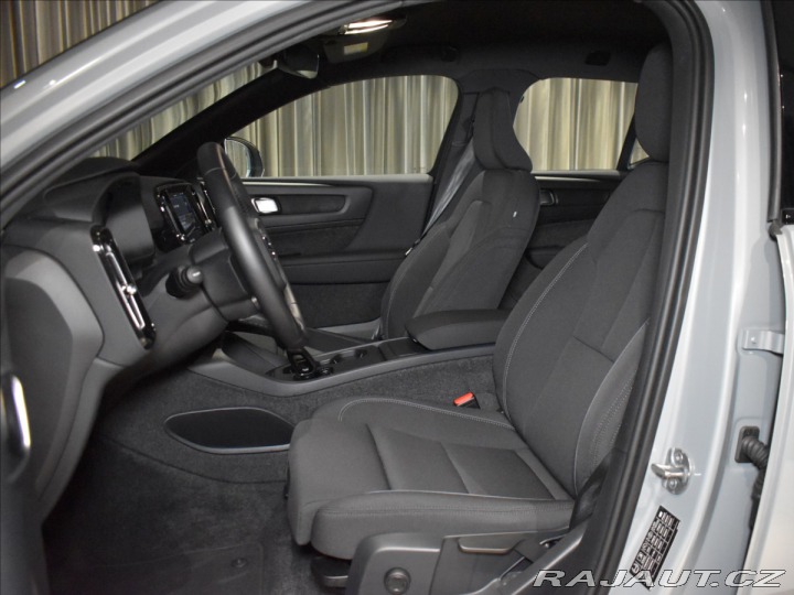 Volvo EX40 0,0 Extended Range BLIS,A 2025