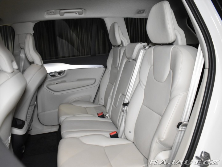 Volvo XC90 2,0 D5 AWD Mometum Vzduch 2018
