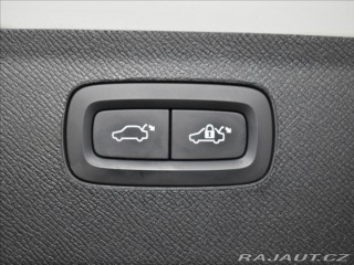 Volvo XC90 2,0 D5 AWD Mometum Vzduch 2018