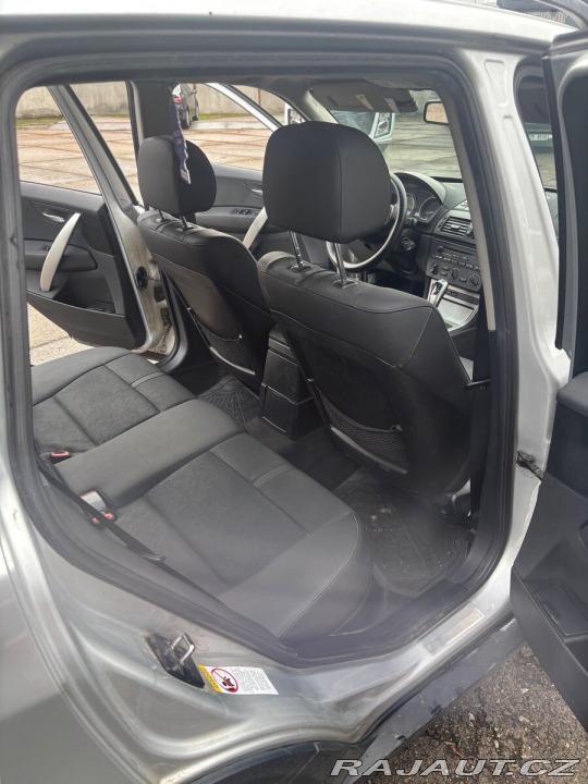 BMW X3 3,0   V6 D 1800