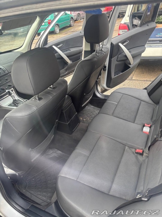 BMW X3 3,0   V6 D 1800