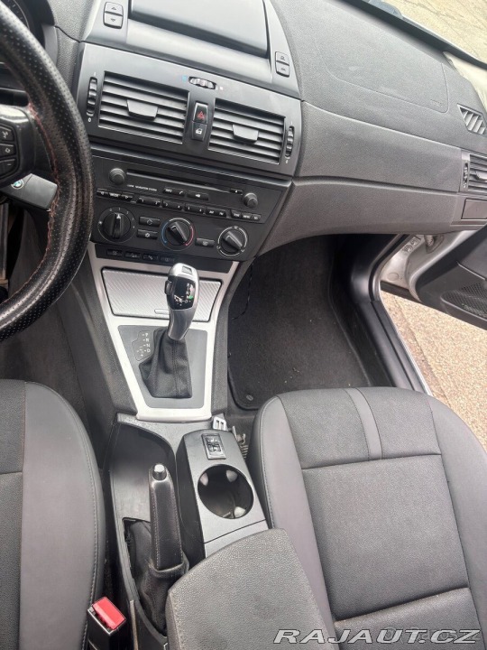 BMW X3 3,0   V6 D 1800