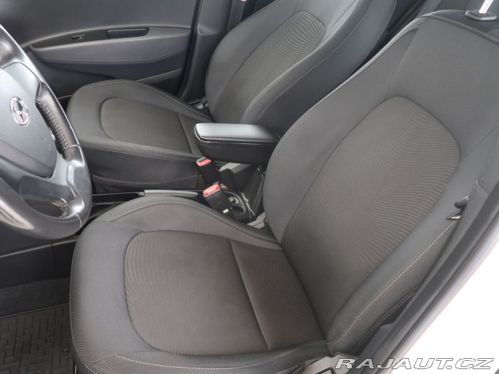 Hyundai i10 1.0i,CZ,1Maj,48kW,Manuál 2018