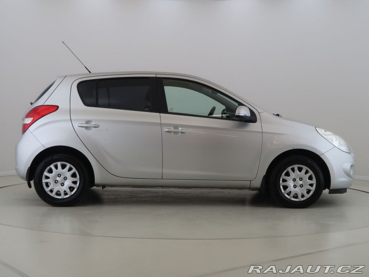 Hyundai i20 1.4i,CZ,Automat 2011