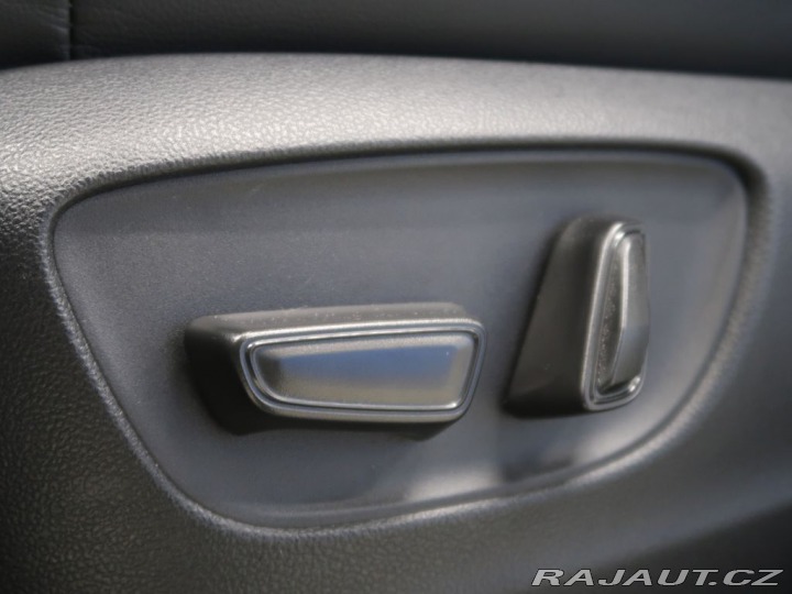 Toyota Land Cruiser 2.8D-4D,CZ,1Maj,4x4,Invin 2024