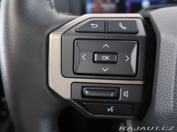 Toyota Land Cruiser 2.8D-4D,CZ,1Maj,4x4,Invin 2024