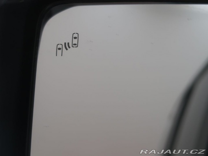 Toyota Land Cruiser 2.8D-4D,CZ,1Maj,4x4,Invin 2024