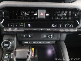 Toyota Land Cruiser 2.8D-4D,CZ,1Maj,4x4,Invin 2024