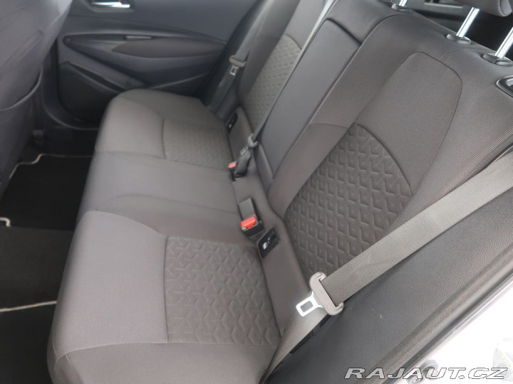 Toyota Corolla 1.8,Hybrid,CZ,1Maj,Comfor 2022