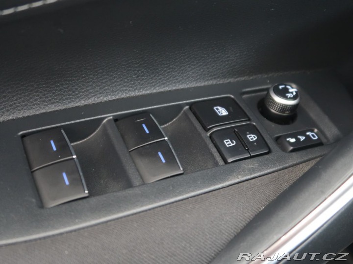 Toyota Corolla 1.8,Hybrid,CZ,1Maj,Comfor 2022