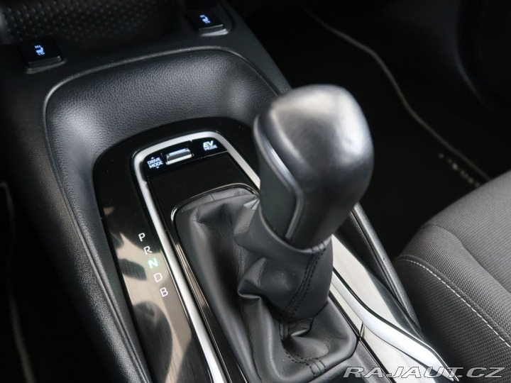 Toyota Corolla 1.8,Hybrid,CZ,1Maj,Comfor 2022