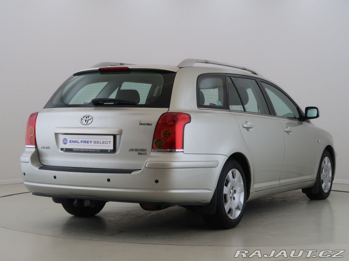 Toyota Avensis 2003