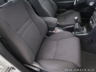 Toyota Avensis  2003