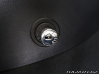 Toyota Avensis  2003