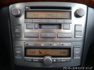 Toyota Avensis  2003