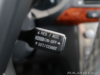 Toyota Avensis  2003