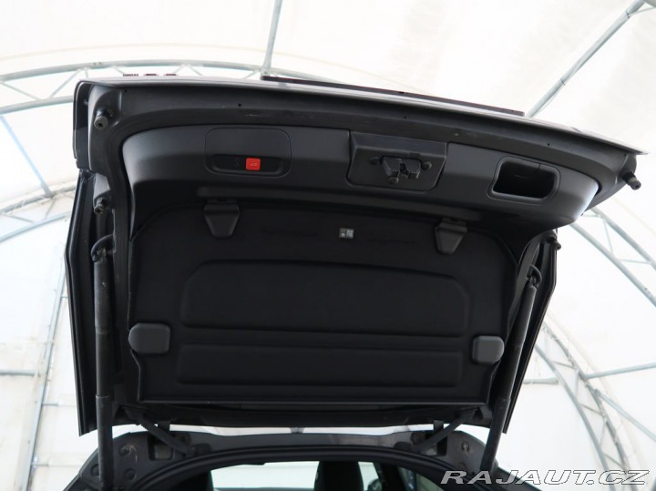 Peugeot 408 1.6HYBRID,133kW,GT,AT8,NA 1800