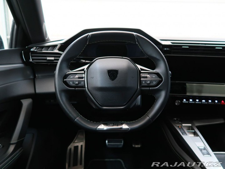 Peugeot 408 1.6HYBRID,133kW,GT,AT8,NA 1800