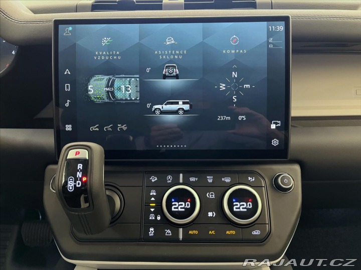 Land Rover Defender 3,0 X-Dynamic SE D350 AWD 2025