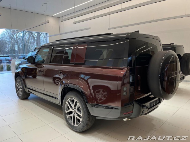 Land Rover Defender 3,0 X-Dynamic SE D350 AWD 2025