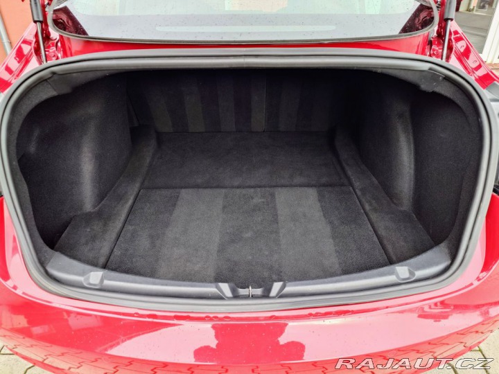 Tesla Model 3 Long Range D.M. Rezervace 2019