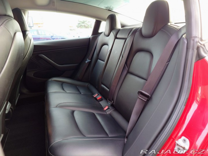 Tesla Model 3 Long Range D.M. Rezervace 2019