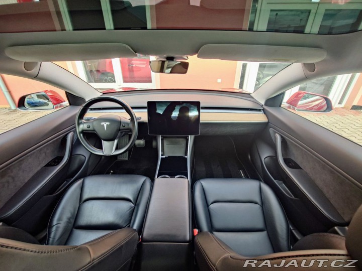 Tesla Model 3 Long Range D.M. Rezervace 2019