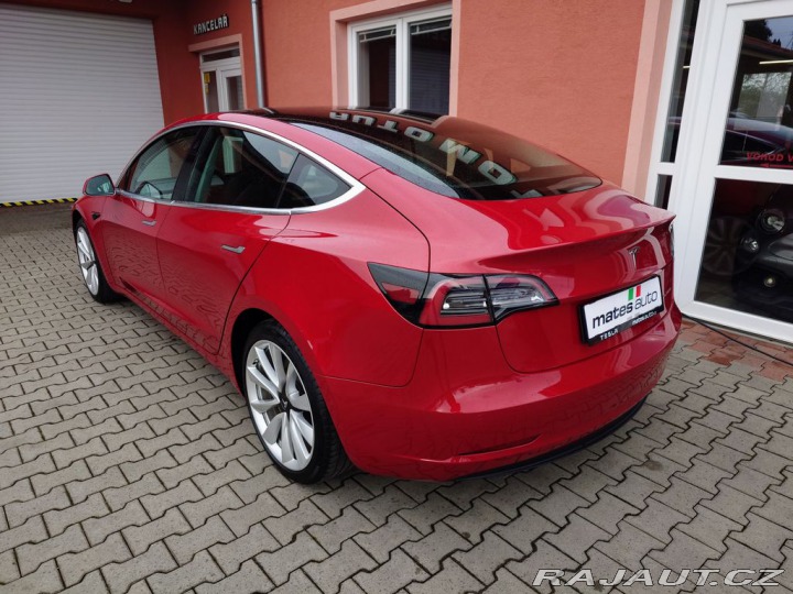 Tesla Model 3 Long Range D.M. Rezervace 2019