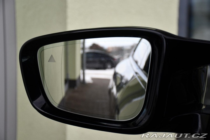 BMW i4 xDriveM50 LASER HUD TAŽNÉ 2022