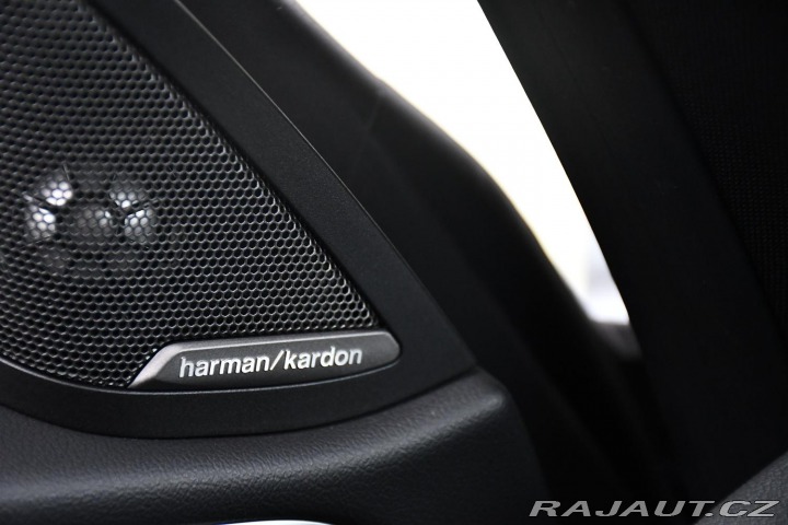 BMW i4 xDriveM50 LASER HUD TAŽNÉ 2022