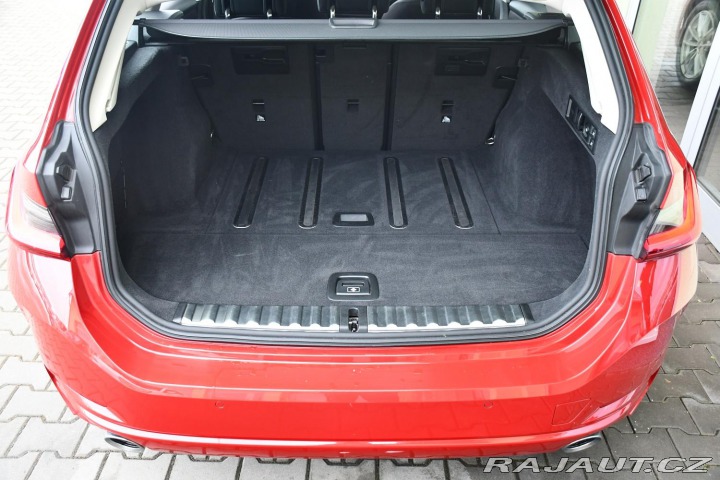 BMW 3 320d xDrive TAŽNÉ 1M ČR 2024