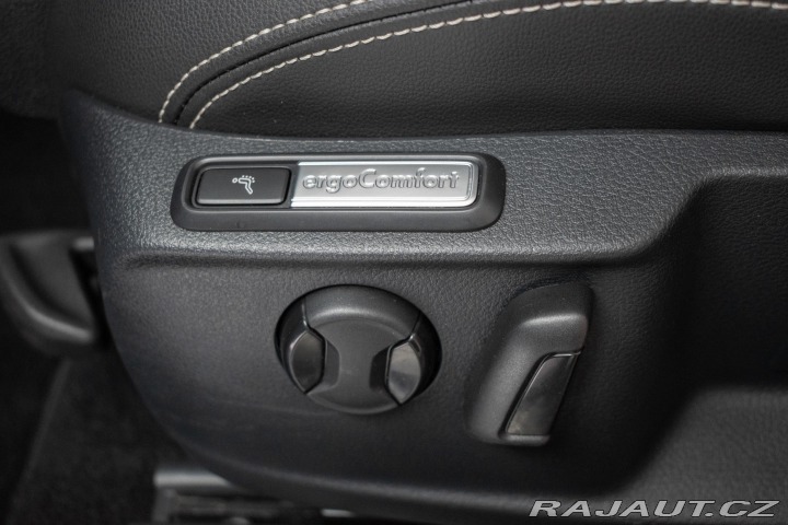 Volkswagen Passat 2.0 TDI REZERVACE 2020