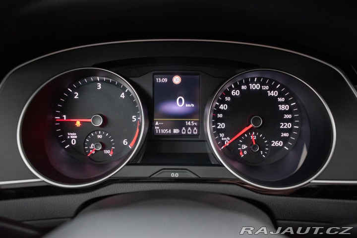 Volkswagen Passat 2.0 TDI ELEGANCE*ACC*DPH* 2020