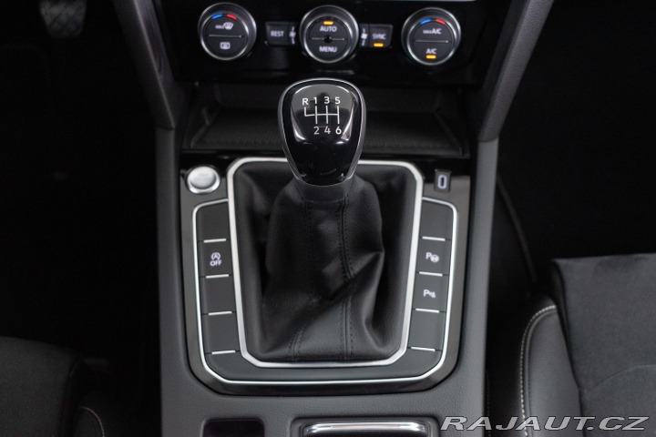 Volkswagen Passat 2.0 TDI ELEGANCE*ACC*DPH* 2020